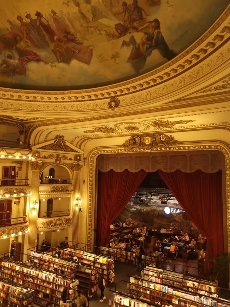 Theater ceiling and stage of El Ateneo bookstore